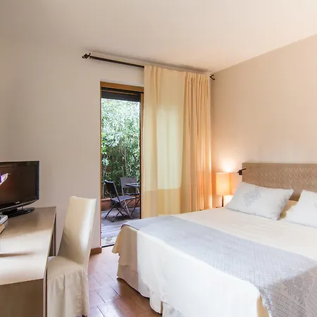 Hotel Aquadulci Chia Extérieur photo
